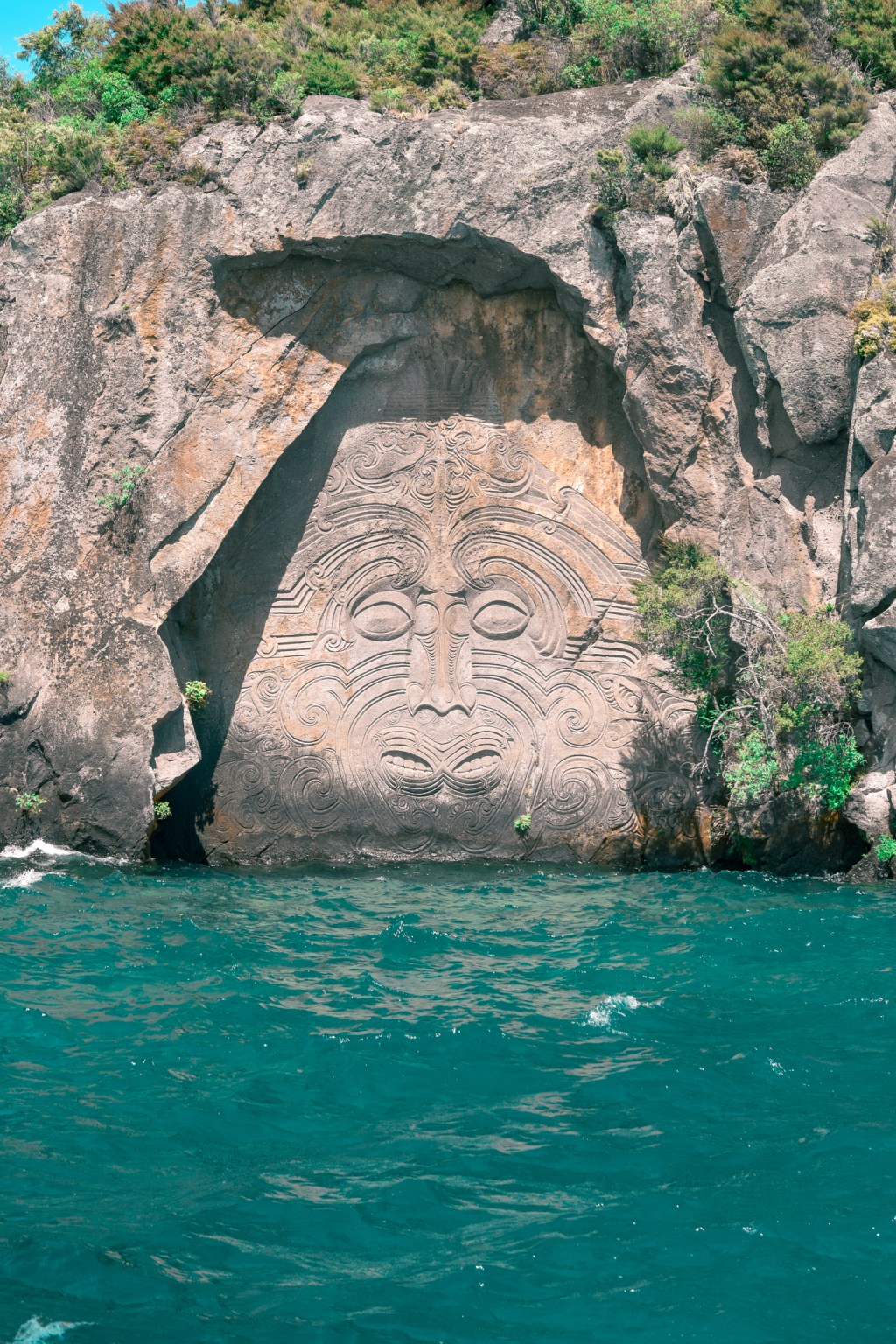 Sailing lake Taupo, New&nbsp;Zealand